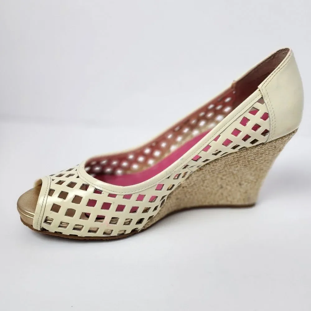 Lilly Pulitzer Resort Chic Basketweave Patent Leather Wedge Cream Size 9.5M US